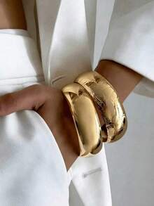 Bộ 2 món trang sức thời trang kiểu Âu và Mỹ, gồm một vòng tay hình đa giác và một vòng tay kim loại họa tiết rắn cách điệu, phù hợp cho phụ nữ đi chơi hàng ngày, dự tiệc và các buổi tụ họp. - 2 vòng tay - Xem 2