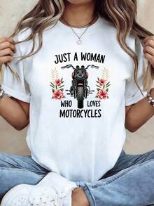 Simple And Versatile Design JUST A WOMAN WHO LOVES MOTORCYCLES Women's T-Shirt With Vintage Motorcycle Print For Spring/Summer. Ideal For Motorcycling Activities, Women's Biker Gatherings, And Everyday Wear. Short Sleeves Make It Suitable For Daily Commuting. Cotton T-Shirt. - 白色 - 查看 7