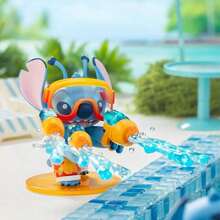 Figura de la serie de carnaval de verano de Disney Stitch de MINISO, figurita coleccionable de PVC, decoración de escritorio del hogar y adorno de jardín, regalo perfecto para fans y amigos en cumpleaños, Navidad, Halloween - A - Ver 7