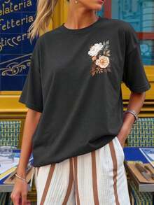 Camiseta gráfica  LUNE para mujer, camiseta de manga corta estilo casual urbano, top de verano lindo, tops lindos para mujer, tops de manga corta para mujer, camiseta de manga corta oversize, camiseta con estampado floral, camiseta con estampado floral, camiseta de manga corta oversize, tops para mujer, camiseta vintage lavada. - Gris oscuro 3 - Ver 2