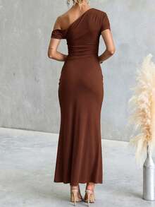 Đầm maxi nữ dáng ôm, bất đối xứng, lệch vai, xếp ly, sang trọng, thích hợp cho tiệc tùng, du lịch, cocktail, hẹn hò, đám cưới, mùa xuân hè. - màu nâu - Xem 5