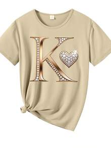 Short-Sleeved T-Shirt With A Gold Embossed "K" And Heart-Shaped Rhinestone Print. Casual And Comfortable, Suitable For Running And Sports. Modern, Stylish, Unique, And Fun, Comfortable, Soft, And Breathable. Ideal For Outdoor Sports And Leisure. Suitable For Elegant Parties, Unisex, For Couples, Or As A Gift For Friends. 2XEQ - 杏色 - 查看 2