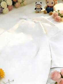 Women's T-Shirt - White Camouflage Bow Print T-Shirt For Ladies - Casual Short Sleeve Crew Neck T-Shirt, Breathable For Summer, Paired With Gold-Tone Jewelry, Loose Fit, Perfect For Everyday Wear, The Beach, Vacations, And As A Gift For Friends. Women's T-Shirts - 白色 - 查看 3