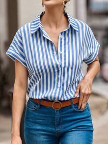 Camisa de rayas de manga murciélago con botón delantero - Azul y blanco - Ver 1