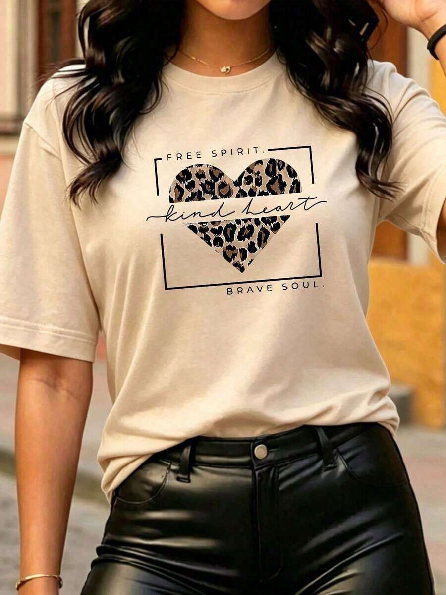 Camiseta Casual de Manga Corta para Mujer, Cuello Redondo, Hombros Caídos, con Estampado de Corazón de Leopardo, Largo Regular