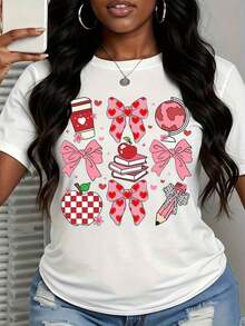 Camiseta Bonita para Mujer con Estampado Temático Escolar de Corazones, Lazos, Manzanas, Libros, Lápices, Globo Terráqueo y Taza de Café para la Vuelta al Cole y Uso Casual - Blanco - Ver 2