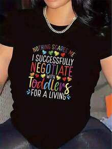 Camiseta Divertida para Madres - Camiseta con Estampado "Nada Me Asusta, Negocio con Éxito" - Camiseta Ligera para Uso Diario para Mamás - Blanca con Letras Coloridas - Idea de Regalo Perfecta para el Día de la Madre - Camiseta Casual de Poliéster Duradero, Camiseta para Mamá, Diseño Divertido, Tela de Elasticidad Media, Ajuste Cómodo, Ropa con Humor, Material Transpirable, Ropa para Mamásblusas para mujer>ropa - Negro - Ver 7