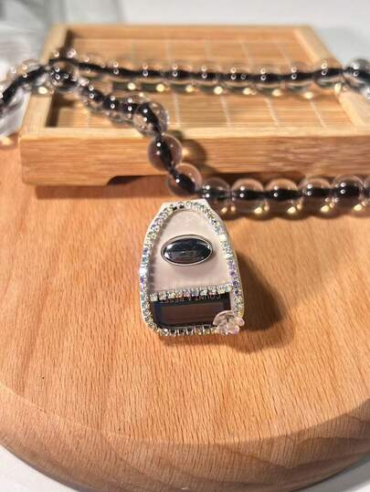 Contador digital con tachuelas de diamante de imitación, mini contador con pantalla en forma de anillo con reinicio de un solo botón, conteo silencioso, contador de rosario/cuentas portátil, contador de tally hecho a mano de ganchillo para estadísticas de flujo de personas