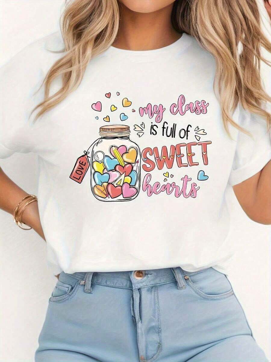 100% algodón puro, camiseta casual de primavera/verano para mujer con diseño "Mi clase está llena de dulces corazones" - Camiseta blanca con gráficos de corazones coloridos, perfecta para maestras y uso casual. | Estampado Divertido | Ajuste cómodo, regalos para maestros - Blanco - Ver 1