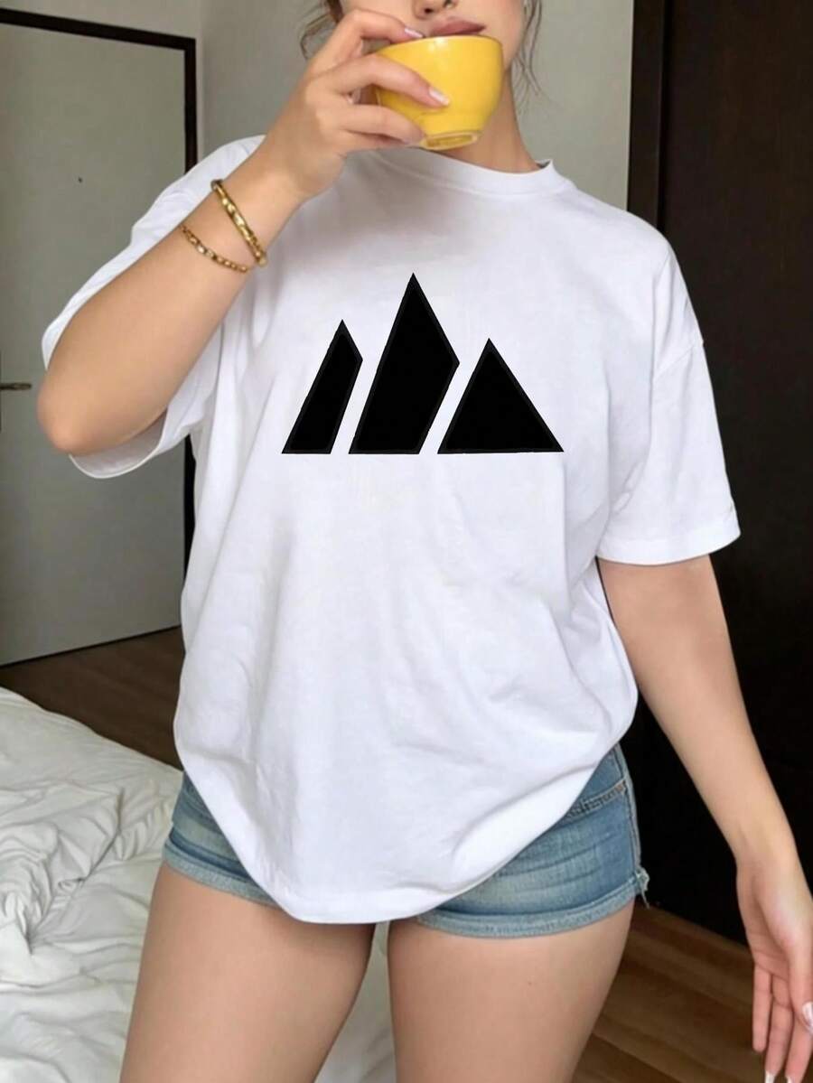 New Short-Sleeved, Crew-Neck Sports T-Shirt In Solid Colors For All Seasons, With A Casual, Fitted Style That's Easy To Mix And Match. A Stylish And Modern Garment With Pleats, Perfect For Everyday Wear And Outdoor Activities, Suitable For All Seasons. - 白色 - 查看 1