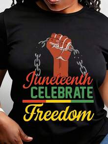 Camiseta de Mujer "Juneteenth Celebrate Freedom Fist Breaking Chains" con Cuello Redondo, Manga Corta y Diseño Gráfico para Uso Diario, Ajuste Cómodo, Perfecta para Eventos de Juneteenth y Atuendos Cotidianos. - Negro - Ver 1