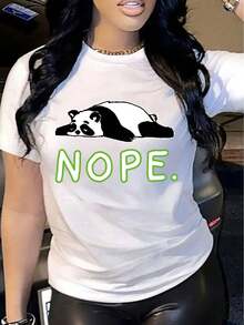 Soft 100% Cotton T-Shirt. Women's Plus-Size T-Shirt With A Panda Print And The Word "NOPE," In A Casual, Loose-Fitting Style. Breathable Cotton T-Shirt That Goes With Everything. - 白色 - 查看 6