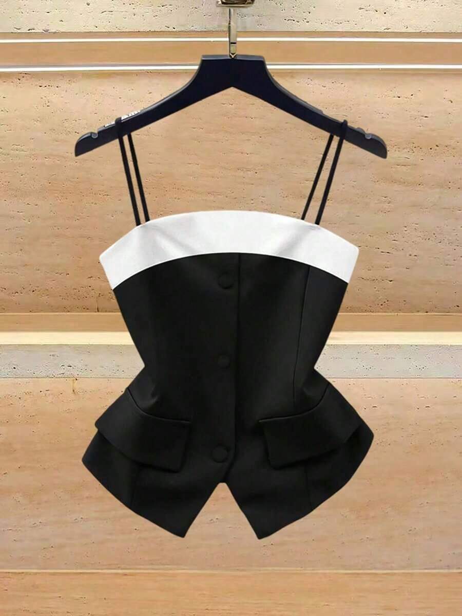 Top de tirantes de mujer con detalles de botones y contraste de color - Blanco y Negro - Ver 1