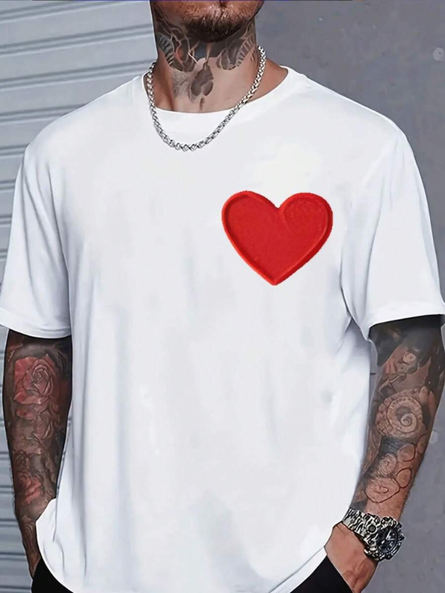 Camiseta de manga corta para hombre, de cuello redondo, moderna y casual, decorada con un patrón de corazón rojo, estilo urbano para hombres adultos, adecuada para uso diario casual y combinaciones de moda de verano. - Blanco - Ver 1