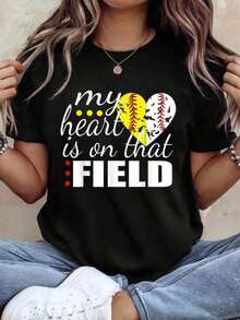 Baseball And Softball Split Heart Design T-Shirt, "My Heart's In That Field", Women's Graphic Tees, Spring/Summer, New Women's T-Shirts - Essential Gift Items - Stylish Women's Clothing - Women's Summer Clothes - 黑色 - 查看 1