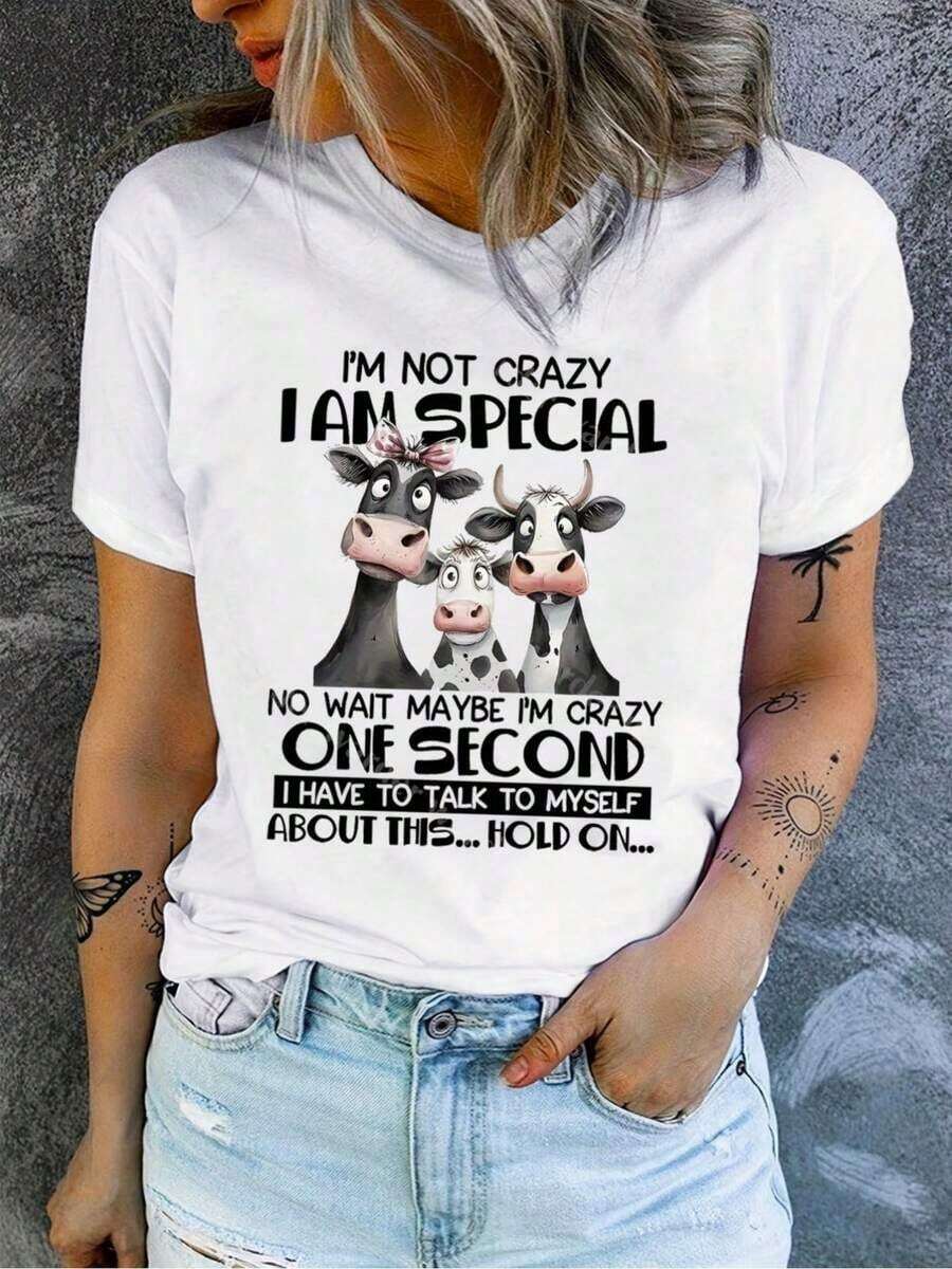 Camiseta Suave para Mujer con Lindo Estampado de Vaca de Dibujos Animados - "¡No estoy loca, soy especial! ""Esta divertida camiseta casual estampada es suave y cómoda, perfecta para un atuendo informal. Disfruta de la comodidad, y es adecuada para Pascua, Halloween, el Día de Acción de Gracias, etc., blusa casual mujer, blusas para mujer, playeras de mujer algodón." - Blanco - Ver 1