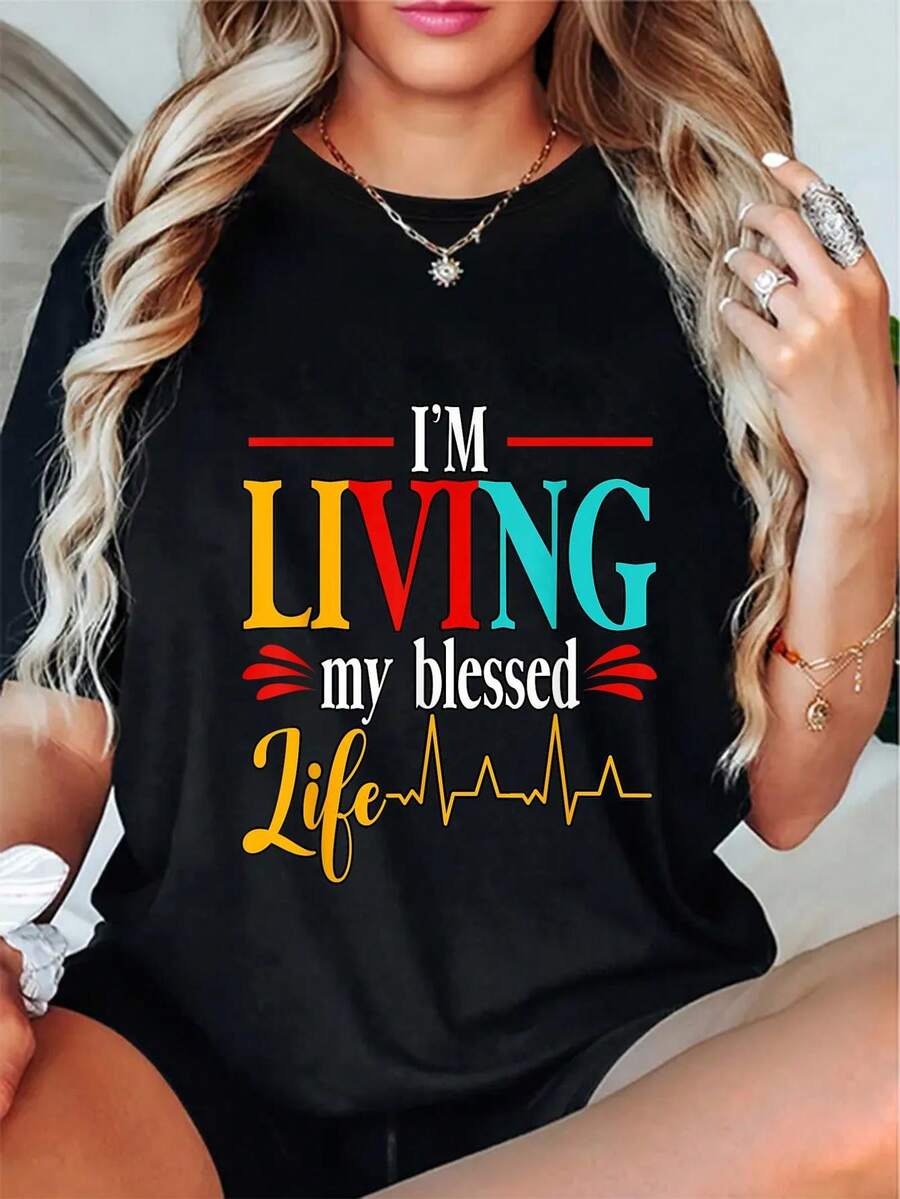 Camiseta de fe cristiana para mujer "Estoy viviendo una vida feliz" - Líneas de corazón coloridas y diseño de corazón, top casual de manga corta con cuello redondo, adecuado para uso en la iglesia, cómodo para todas las estaciones (lavable a máquina) - Ropa de Jesús. Top cómodo y versátil de manga corta. - Negro - Ver 1