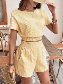 Frenchy Conjunto de top corto con mangas murciélago y shorts con estampado de rayas para verano - Amarillo - Ver 5