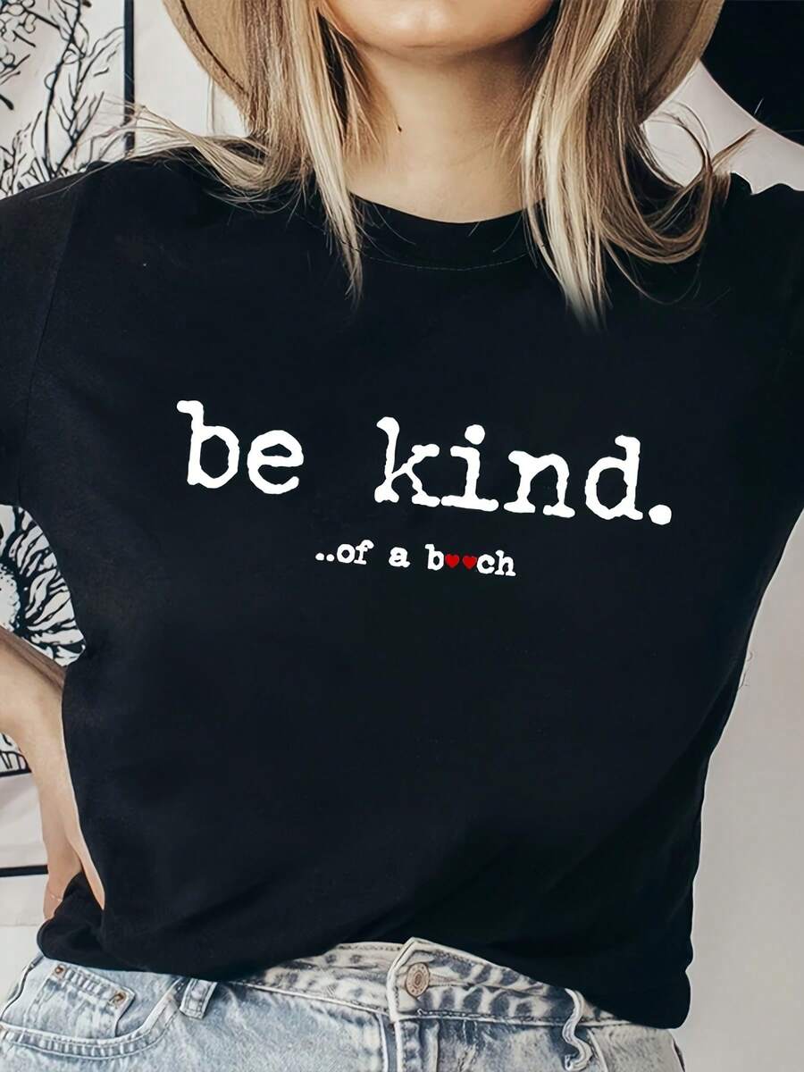Suave, transpirable y ligera para comodidad durante todo el día. Camiseta con estampado "Be Kind to YourselfOthersNobody" para mujer de talla grande.| Camiseta de manga corta y cuello redond - Negro - Ver 1