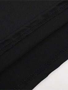Soft, Breathable, And Lightweight For All-Day Comfort. 2024 Vacation Style, New Spring/Summer Collection, Women's Clothing, Black Letter Print T-Shirt. Classic Crew Neck With A Relaxed Fit That Flatters All Body Shapes And Is Easy To Pair With Jeans, Shorts, And Leggings. - 黑色 - 查看 7