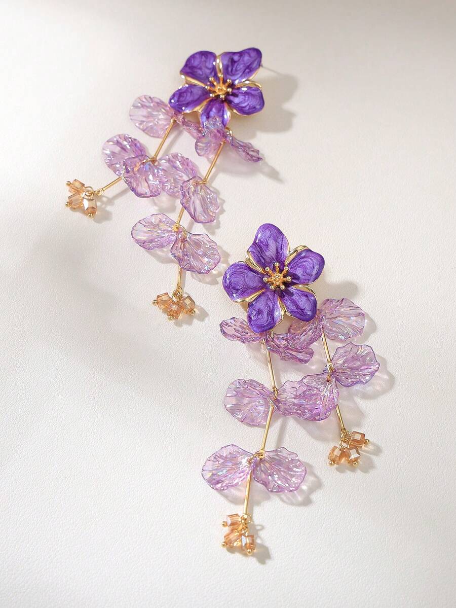 一对金属合金彩色珐琅滴油雏菊花瓣长款吊坠耳环，夏季海滩度假风，持久不褪色，紫色花瓣耳环，适合女性日常佩戴、度假、旅行。