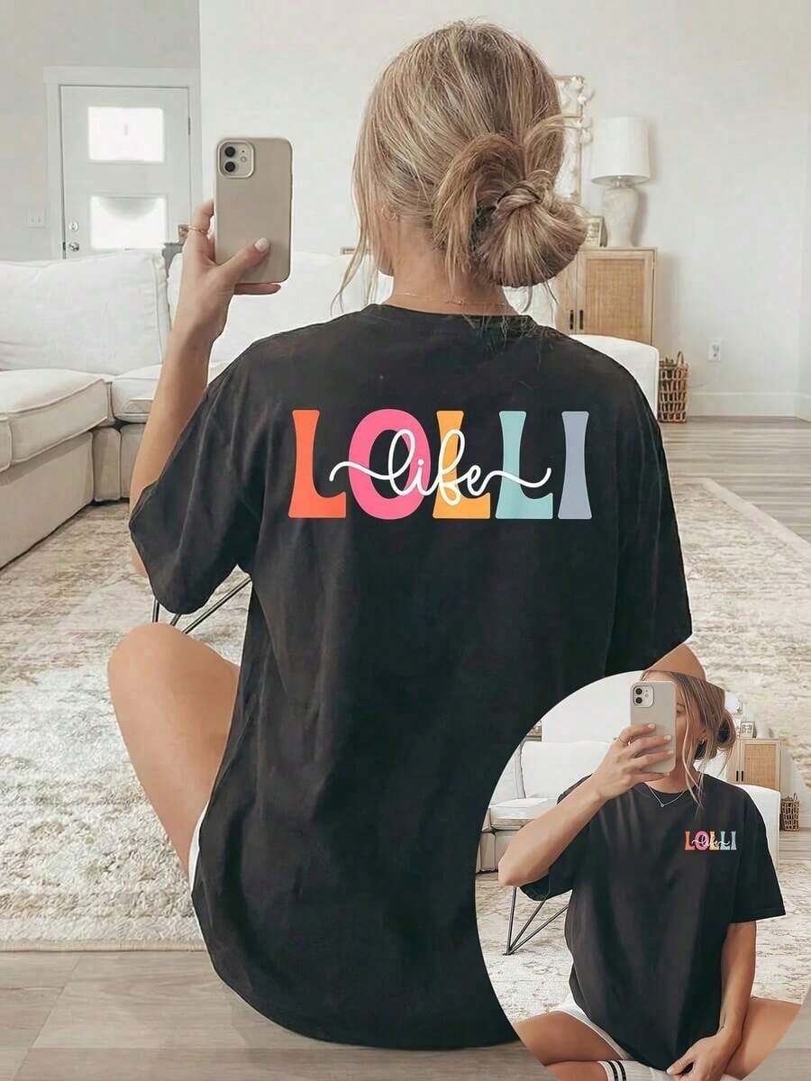 This Casual Women's Short-Sleeved T-Shirt, Ideal For Spring And Summer, Features A Crew Neck With A Colorful 'LOLLI' Print Combined With A Hand-Lettered 'Life' Design, Making It Suitable For Comfortable Year-Round Wear. Made From 100% Cotton, It's A Great Gift For Mother's Day, Nurses' Day, Or As Part Of A World Cup Wardrobe. The Crew Neck With Its Simple Lettering Print Makes It A Perfect Wardrobe Staple. The Fabric Is Soft And Drapes Beautifully. High Quality. - 黑色 - 查看 1