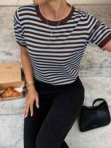 Mujeres veraniegas de moda Top de tejido de punto de rayas simple negro y blanco, Todo coincidente - Marrón - Ver 7