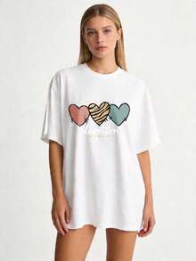 Camiseta casual diaria premium para mujer, tallas S-2XL, de manga corta, color blanco puro con estampado de corazón y lealtad, perfecta para uso familiar y en pareja en primavera y verano, un regalo ideal para mamá, el Día de la Madre, familiares y mejores amigas. Ecológica. - Blanco - Ver 7