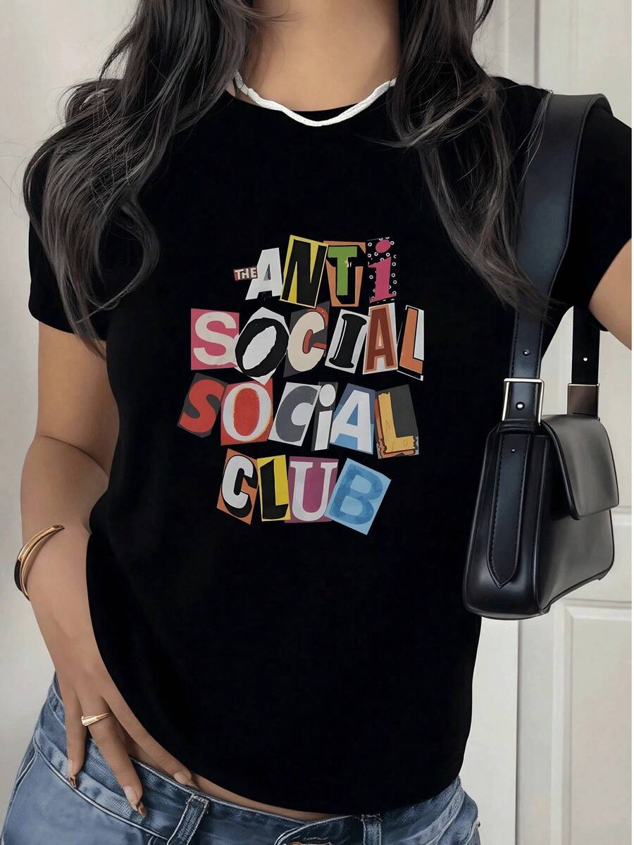 Fashionable Women's T-Shirt, Women's T-Shirt With Collage Style Print, Modern And Comfortable Cut. 100% Cotton, Ideal For A Casual Look. - 黑色 - 查看 1