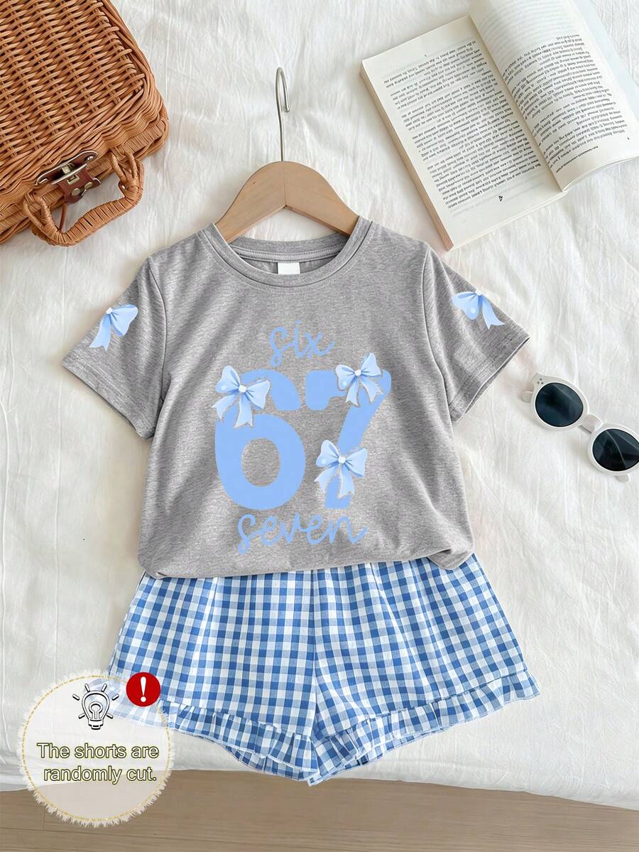 Bộ đồ thường ngày 2 món cho bé gái, có nơ và in số 67 phía trước, áo tay ngắn cổ tròn phối với quần short kẻ caro, thích hợp mặc mùa hè. - Xám - Xem 1