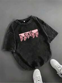 1 Piece Of Women's Popular 2026 Style Washed Cotton T-Shirt, Loose Fit Vintage Distressed Style T-Shirt - Soft And Breathable, With Pink And Black Vintage Butterfly Prints, Round Neck, Short Sleeves, Urban Casual Style Top, Washed Texture In Pink (Machine Washable) - A Must-Have For Layering In All Seasons, Geometric Pattern, Loose Fit, Intense Wash Effect, Combined With A Pink Bow, Creating A Fashionable Casual Look, Plus Size, Urban Style, Casual And Comfortable. - 黑色 - 查看 1