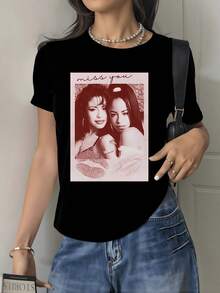 Two Female Silhouettes Embrace Against A Soft Textured Background, Expressing Tenderness, Passion, And Longing, Accompanied By Lip Prints That Evoke Deep Memories And Eternal Affection. Modern Casual White Women's T-Shirt - 黑色 - 查看 1