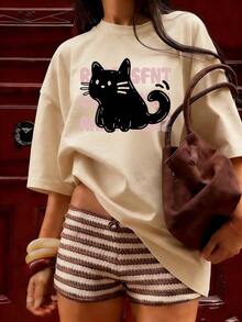 Funny Black Cat T-Shirt With Pink Text Background,  Short-Sleeve T-Shirt For Spring/Summer 2026, Made In Mexico, 180 Grams. Cartoon Print, Couple Design, Suitable For Indoor Or Outdoor Wear. Crew Neck, Unisex, Ideal For Office And Leisure. One-Pack. - APR-P631577SLNDXZGY640 - 查看 3