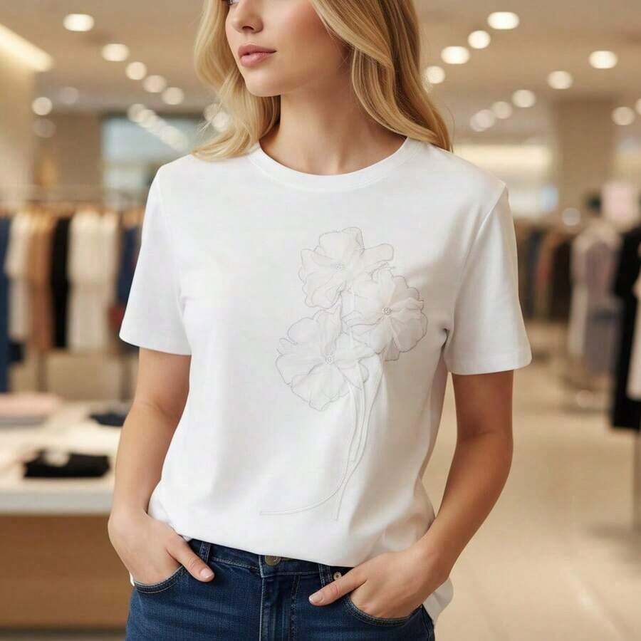Women's Cotton T-Shirt With 3D Mesh Flower Appliqué, Round Neck, Short Sleeve, Casual Top, Loose Fit, Basic Summer T-Shirt, Sizes S-5XL Available, Black And White Flower Adorned Shirt, Fashionable Blouse For Everyday Wear. - 白色 - 查看 1