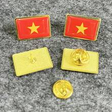 5枚金属和树脂材质的世界各国国旗徽章，包括国旗形状和金属奖章徽章，适合庆祝活动和日常装饰。 - 彩色 - 查看 27