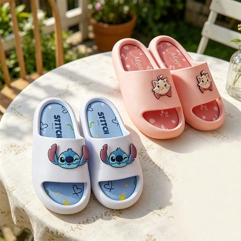 Miniso 迪士尼史迪奇联名款拖鞋,可爱夏季软底防滑休闲家居户外拖鞋,女士舒适家居鞋 - 藍色-blue - 查看 1