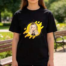 Camiseta de Mujer con Estampado de Carrie Underwood, Camiseta Casual de Manga Corta con Cuello Redondo, Camiseta Deportiva Unisex de Algodón Suave y Transpirable, Camiseta de Mujer con Cuello Redondo para Verano, Corte Clásico, Camiseta Lavable a Máquina para Fans de Música, Anime, Películas y TV, Ropa Casual de Verano para Exteriores, Regalo Perfecto para Hombres y Mujeres. - Negro - Ver 6