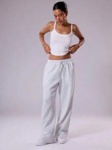 Camiseta de tirantes sencilla y lisa para mujer, básica casual para el día a día, parte de un armario cápsula, para uso diario, aeropuerto, vacaciones, vuelta al cole, elegante para primavera y verano, festivales - Blanco - Ver 2