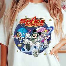 Men's, Women's, And Kids' Space Mountain Galaxy Astronaut T-Shirt, Short Sleeve, Print Of An Astronaut And His Friends On A Space Adventure. Suitable For Travel, Casual Outings, And Festive Gatherings. Premium Cotton Material, Breathable And Durable. Eye-Catching Space Design For Matching Family Outfits And As A Gift. Short-Sleeved T-Shirt. 100% Cotton - 白色 - 查看 7