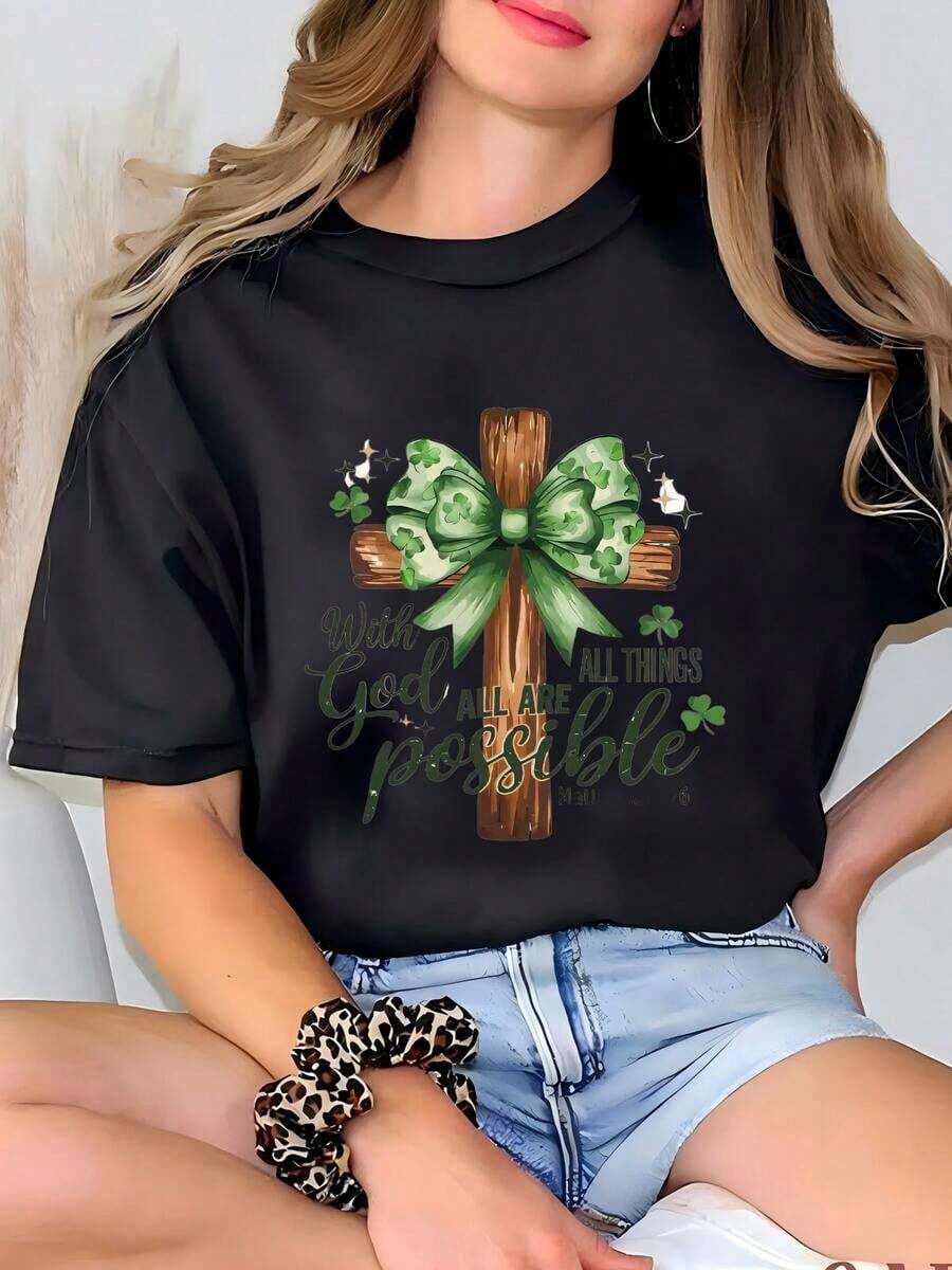 Women's St. Patrick's Day Sweatshirt "With God All Things Are Possible", St. Patrick's Day Gift For Women, Christian Cross Sweatshirt For St. Patrick's Day, 100% Pure Cotton St. Patrick's Day T-Shirt, Women's T-Shirt - 黑色 - 查看 1
