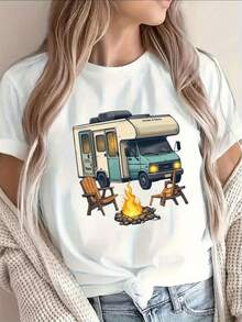 Women's Soft Vintage Camper Van And Campfire Print T-Shirt - Short-Sleeved White Blouse With A Mysterious Forest Print, Ideal For Road Trips And Cozy RV Adventures. New Women's Summer T-Shirt, Casual And Comfortable With A Crew Neck. - 白色 - 查看 6