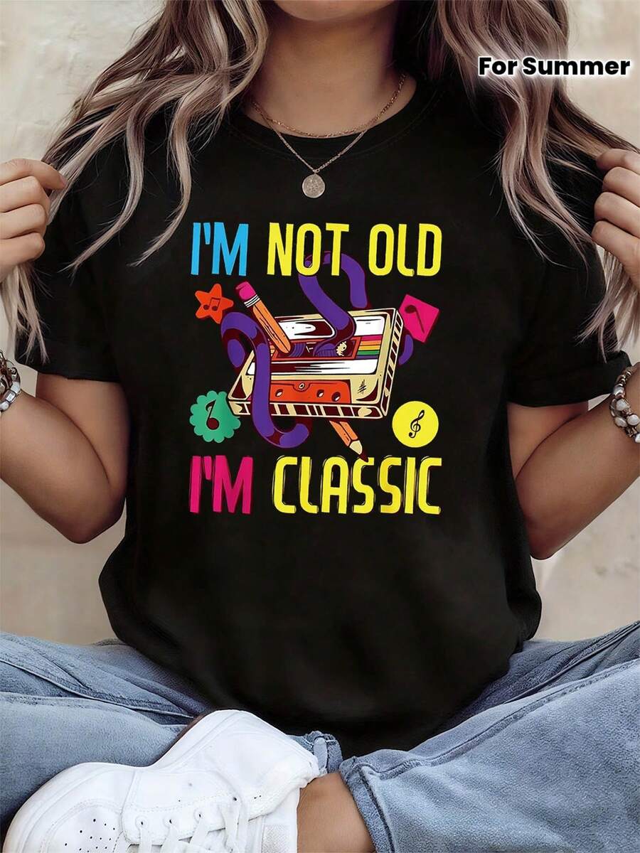 Women's T-Shirt With Retro Cassette And Musical Note Print "I'm Not Old, I'm Classic" | Nostalgic And Fun Style, Ideal For Retro Parties And Birthday Gatherings, Everyday Casual Wear, Spring/Summer Season - 黑色 - 查看 1