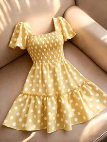 Vestido corto de verano para mujer con cuello cuadrado, mangas acampanadas y volantes en el bajo - Amarillo claro - Ver 5