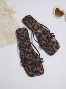 English: Elevate Your Summer Wardrobe With These Leopard Print Square-Toe Thong Sandals. The Classic Leopard Print Paired With A Sleek Square-Toe - Multicolor - View 6