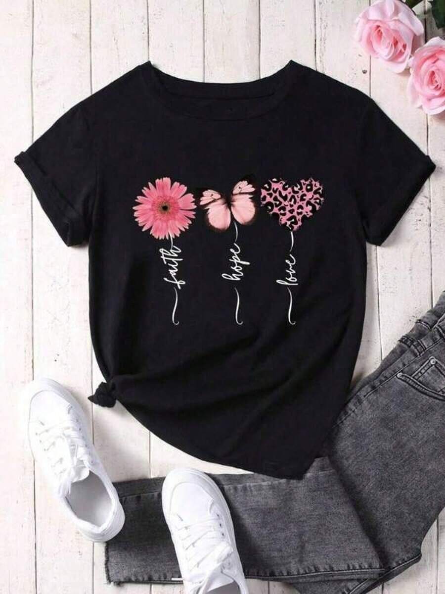 100% Algodón Premium 180g .¡Oferta Especial!Playera.Camiseta única y moderna con diseño floral y mariposas en tonos rosados y un corazón de leopardo ideal para los fanáticos del estilo y2k perfecta para cualquier ocasión resalta tu personalidad con esta prenda cómoda y versátil que no puede faltar en tu armario.Camiseta Streetwear Unisex Ideal para Conciertos y Regalo - Negro - Ver 1