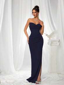 Elegante vestido de dama de honor: vestido de satén ajustado sin tirantes, combinado con una parte superior que ciñe la cintura y una cintura drapeada - Vestido de noche formal y lujoso minimalista, adecuado para el atuendo de invitado de boda en - Azul marino - Ver 2