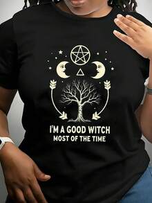 Soft, Breathable, And Lightweight For All-Day Wear. Comfortable Plus-Size Women's Clothing, Oversized Loose-Fitting T-Shirt With The Magical Print "I'm A Good Witch Most Of The Time." - Five-Pointed Star, Moon, And Tree Design Combined With Bats And Stars. - Casual Crew Neck, Short-Sleeved T-Shirt, Suitable For Spring, Summer, And Fall. - Bold Witch Costume, Plus-Size Witch Top, Suitable For Daily Wear, Seasonal Fashion, Bohemian Style, Elegant Gothic Aesthetic, Durable Stitching, Breathable Fabric, For Boho Style Enthusiasts, Classic Alternative Fashion. Crew Neck With Relaxed Fit That Flatters All Body Shapes And Is Easy To Pair With Jeans, Shorts, And Leggings. - 黑色 - 查看 1