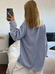 Camisa holgada de mujer con rayas y cuello de solapa - Burdeos - Ver 4