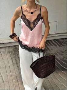 Top de camisola de encaje lujoso| Encaje de contraste + tela suave, sexy y que estiliza la figura para el verano - Rosa - Ver 2