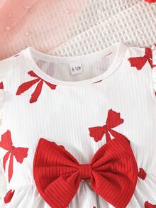 Set de 2 piezas con parte superior de manga corta con estampado de mariposa y cuello redondo, y pantalones cortos acanalados lisos, conjunto lindo para primavera/verano para bebé y niño pequeño - Rojo - Ver 5